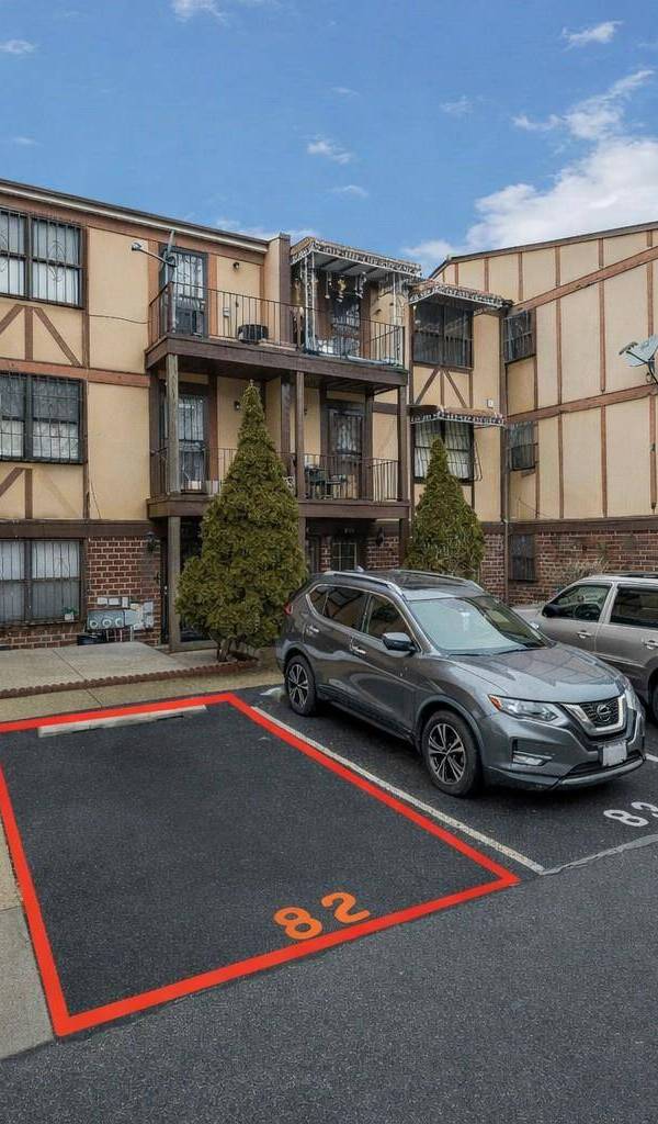Apartamento de 3 Dormitorios en Venta en Bronx - Nueva York - EE. UU.