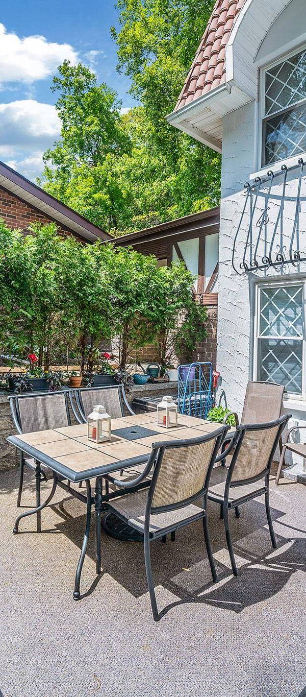 Apartamento de 3 Dormitorios en Venta en Coram - Nueva York - EE. UU.