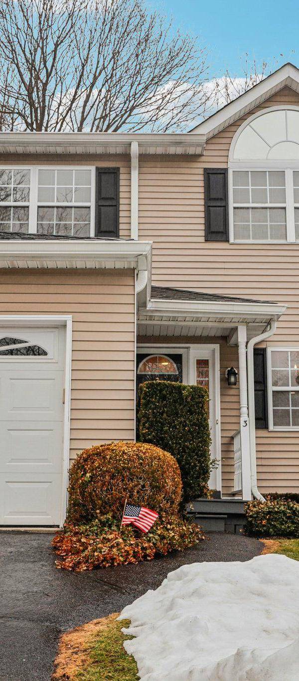 Apartamento de 3 Dormitorios en Venta en Huntington - Nueva York - EE. UU.