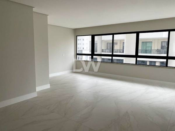 Appartement 3 Suites à Vendre à Balneário Camboriú - Santa Catarina - Brésil