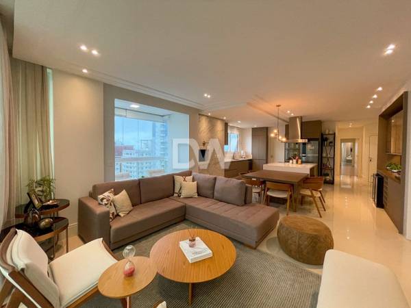 Appartement 3 Suites à Vendre à Balneário Camboriú - Santa Catarina - Brésil