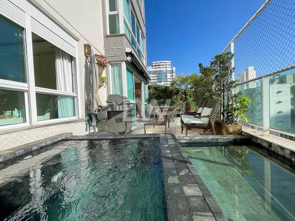 Appartement 3 Suites à Vendre à Balneário Camboriú - Santa Catarina - Brésil