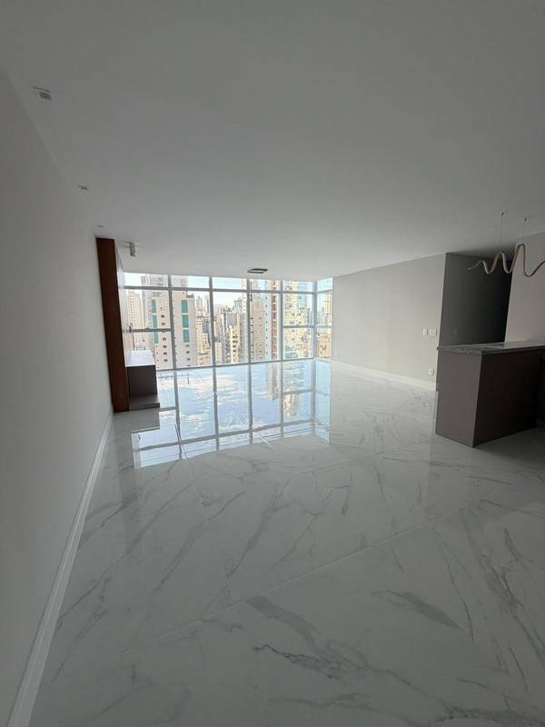 Appartement 4 Chambres à Vendre à Balneário Camboriú - Santa Catarina - Brésil