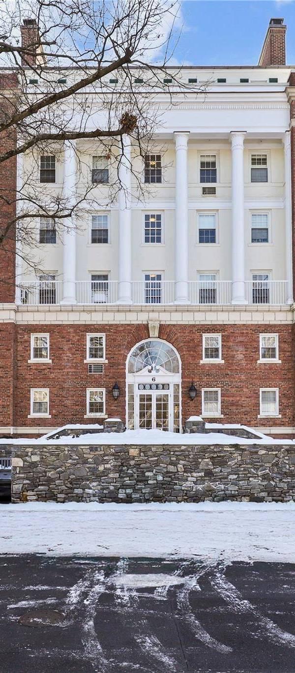 Apartamento com 4 Quartos à Venda em Bronxville - Nova Iorque - EUA