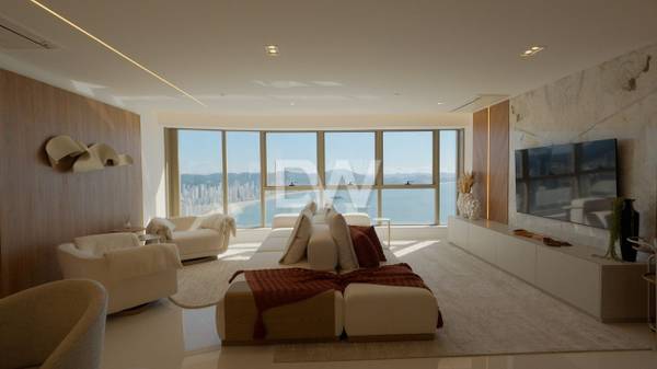 Appartement 4 Suites à Vendre à Balneário Camboriú - Santa Catarina - Brésil