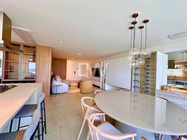 Appartement 4 Suites à Vendre à Balneário Camboriú - Santa Catarina - Brésil