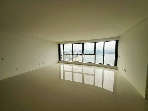 Appartement 4 Suites à Vendre à Balneário Camboriú - Santa Catarina - Brésil