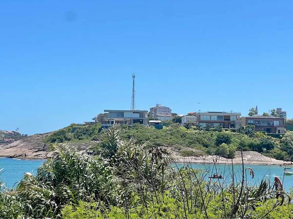Apartamento de 3 Quartos à Venda na Enseada Azul – Guarapari – ES