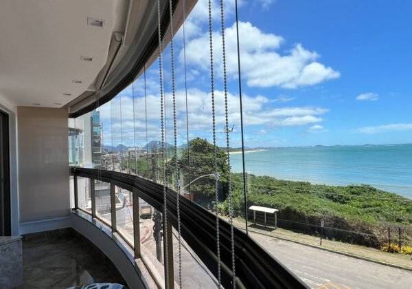 Apartamento de 3 Dormitorios en Venta en Enseada Azul – Guarapari
