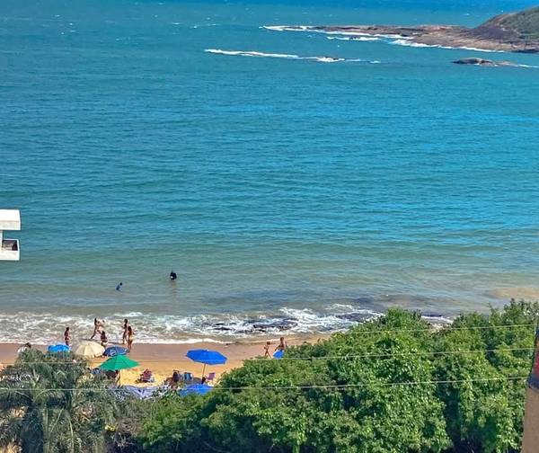 Apartamento de 3 Quartos à Venda na Praia de Peracanga – Guarapari – ES