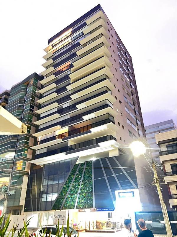 Apartamento de 4 Quartos à Venda de Frente para o Mar – Guarapari – ES
