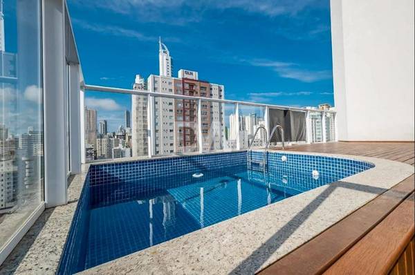 Appartement Duplex 4 Suites à Vendre à Balneário Camboriú - Santa Catarina - Brésil
