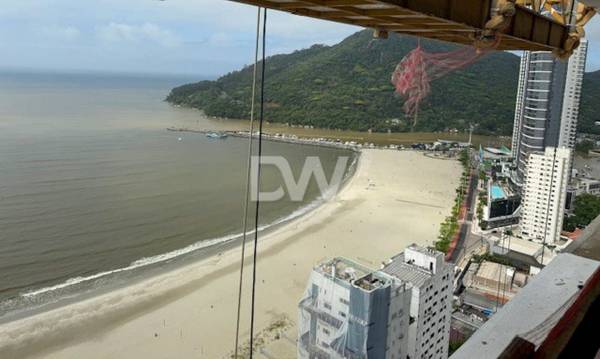 Appartement 4 Suites en Construction à Vendre à Balneário Camboriú - Santa Catarina - Brésil