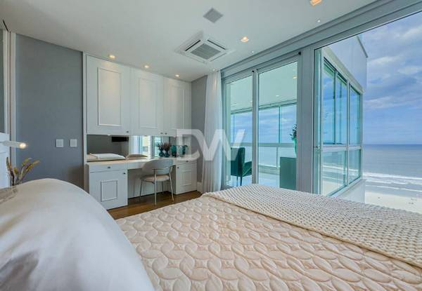 Appartement Face à la Mer 3 Suites à Vendre à Balneário Camboriú - Santa Catarina - Brésil