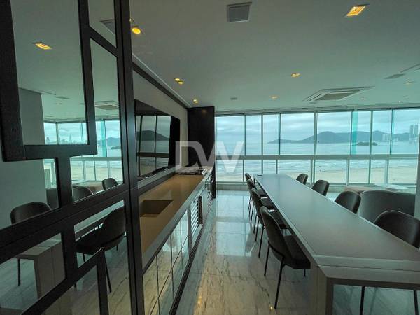 Appartement Face à la Mer 4 Suites à Vendre à Balneário Camboriú - Santa Catarina - Brésil