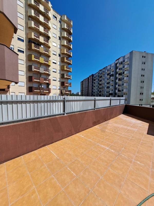 Apartamento T1 à Venda em Coimbra - Coimbra - Portugal
