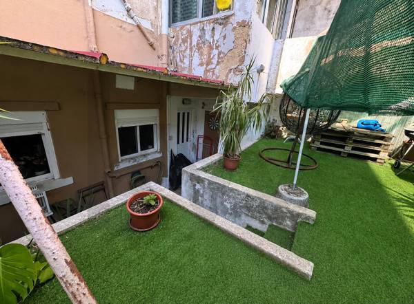 1 Bedroom Home for Sale in Queluz - Lisbon - Portugal