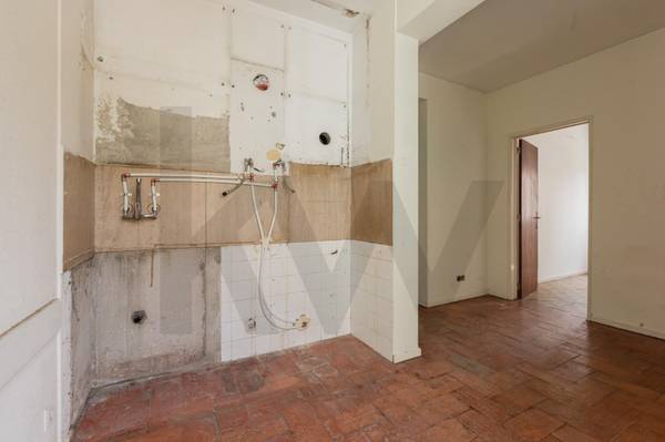 Appartement T1 à Vendre à Seixal, Portugal