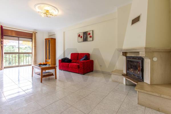Apartamento T2 à Venda em Agualva-Cacém - Lisboa - Portugal