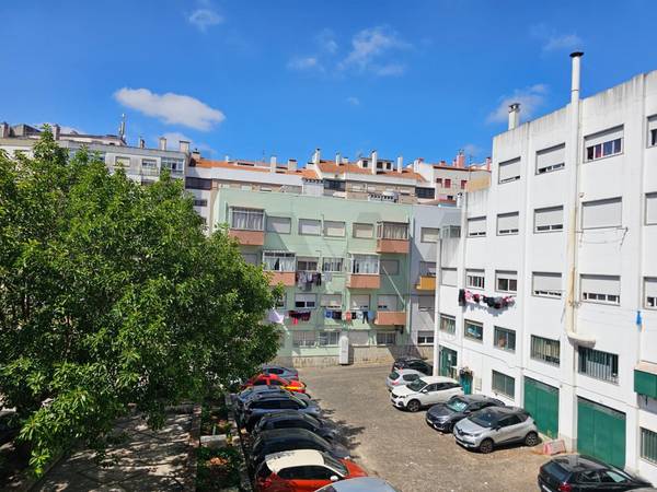 Apartamento T2 à Venda em Agualva-Cacém - Lisboa - Portugal
