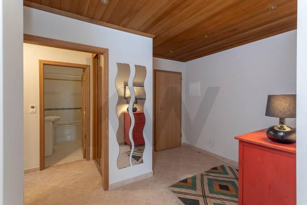 Apartamento T2 à Venda em Almada - Setúbal - Portugal