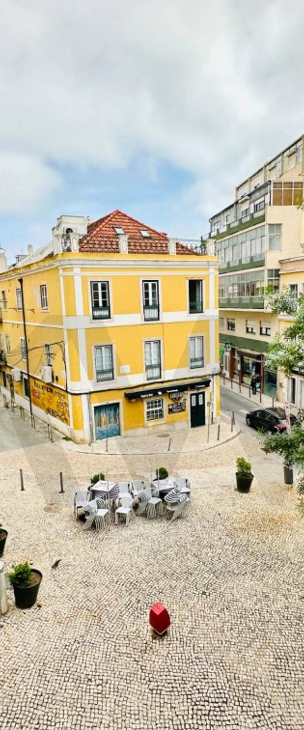 Apartamento T2 à Venda em Almada - Setúbal - Portugal