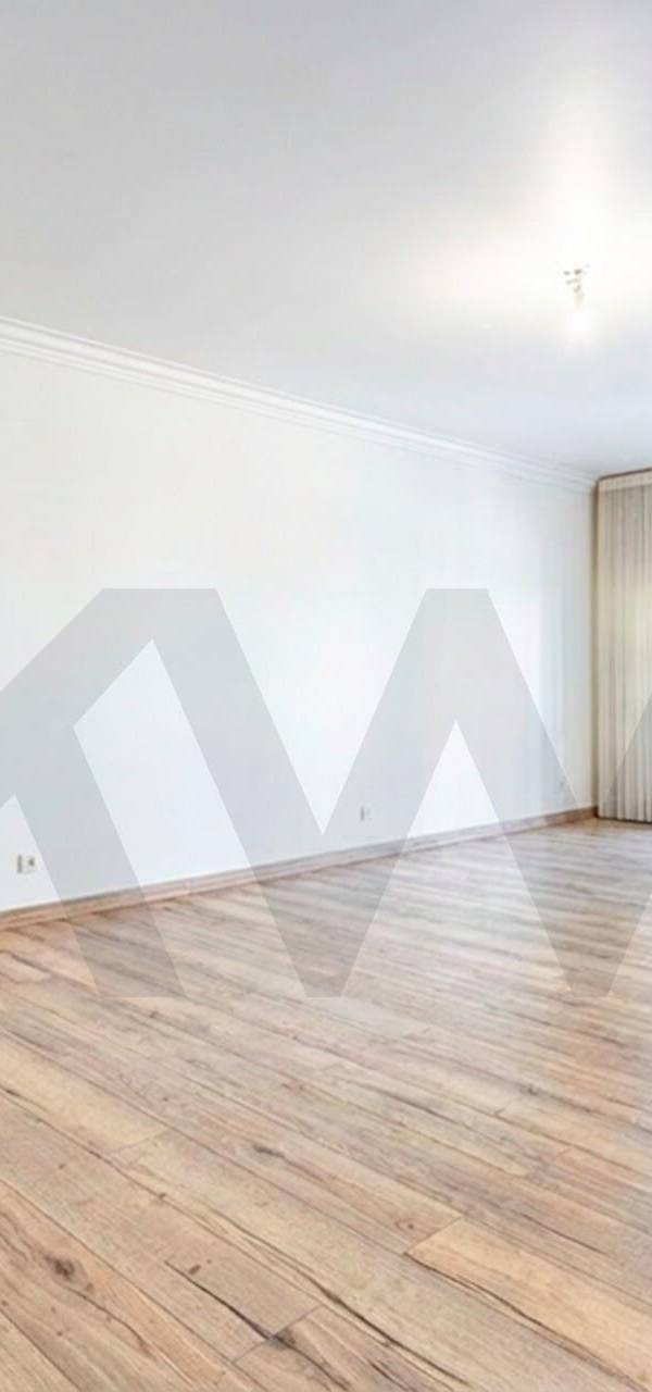 Apartamento T2 à Venda em Belas - Lisboa - Portugal