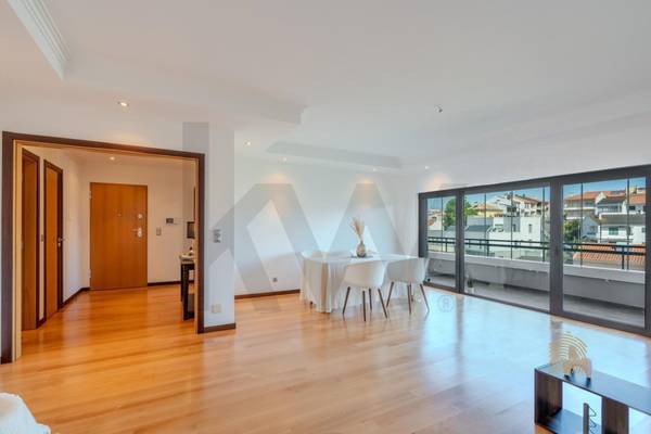Apartamento T2 à Venda em Estoril - Lisboa - Portugal