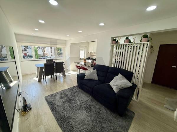 Apartamento T2 à Venda em Estoril - Lisboa - Portugal