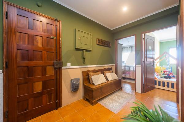 Apartamento T2 à Venda em Mem Martins - Lisboa - Portugal