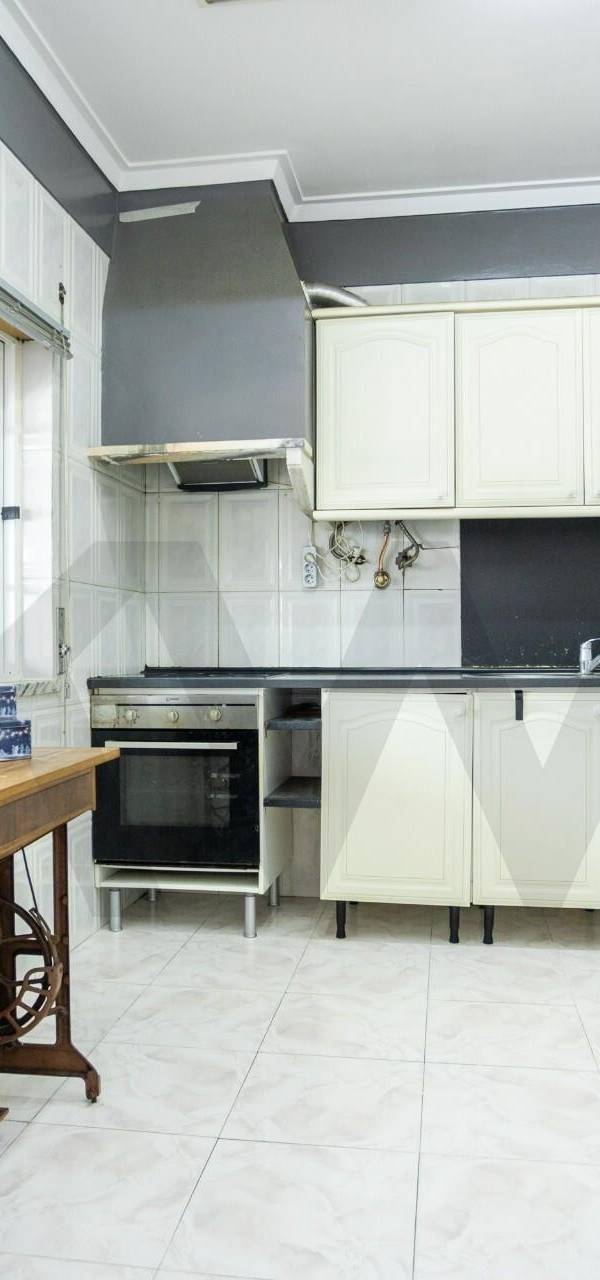 2 Bedroom Home for Sale in Palhais Brr - Setúbal - Portugal