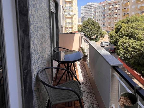 Apartamento de 2 Dormitorios en Venta en Praia da Rocha, Portugal