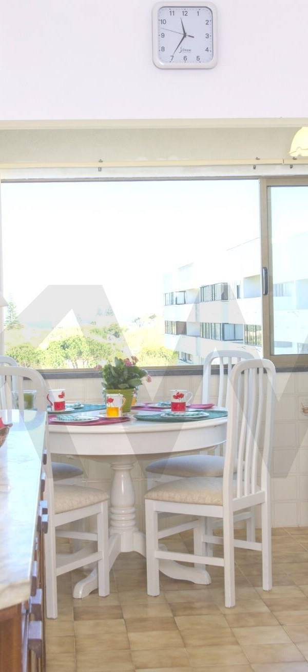 Apartamento T2 à Venda em Praia Das Maçãs - Lisboa - Portugal