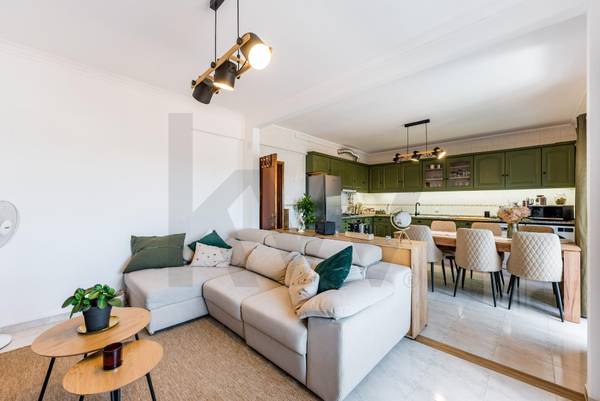 Appartement T2 à Vendre à Seixal, Portugal