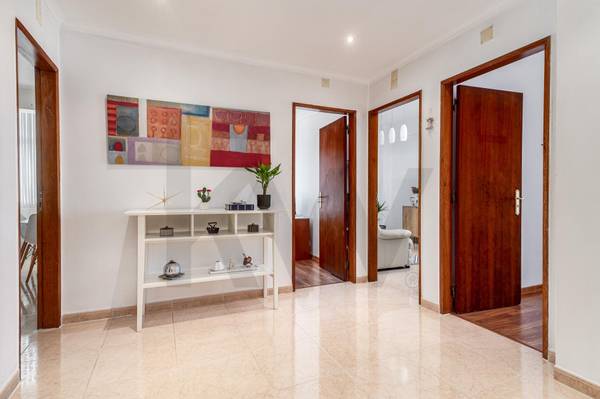 Appartement T2 à Vendre à Seixal, Portugal