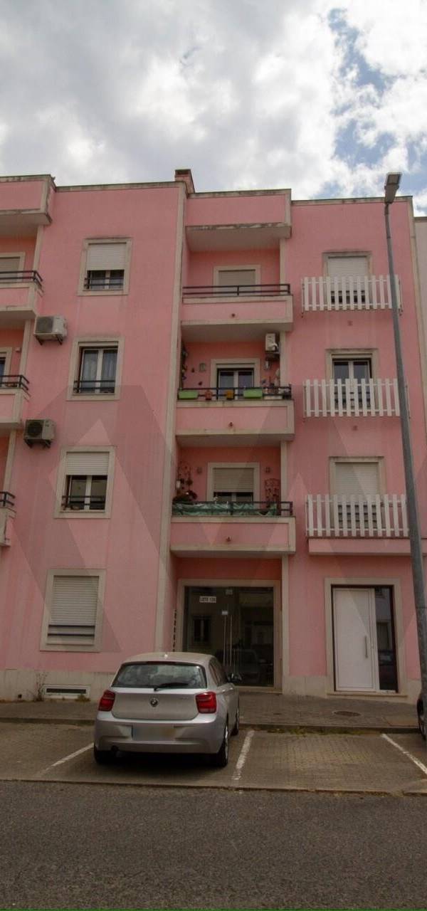 3 Bedroom Home for Sale in Almeirim - Santarém - Portugal