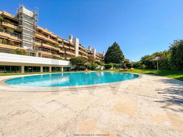Apartamento T3 à Venda em Belas - Lisboa - Portugal