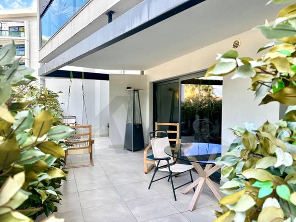 Apartamento T3 à Venda em Carcavelos - Lisboa - Portugal