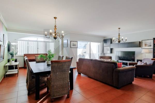 Apartamento T3 à Venda em Cascais - Lisboa - Portugal