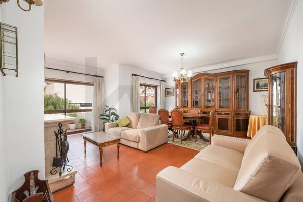 Apartamento T3 à Venda em Coimbra - Coimbra - Portugal