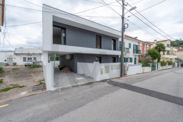 Apartamento T3 à Venda em Coimbra - Coimbra - Portugal