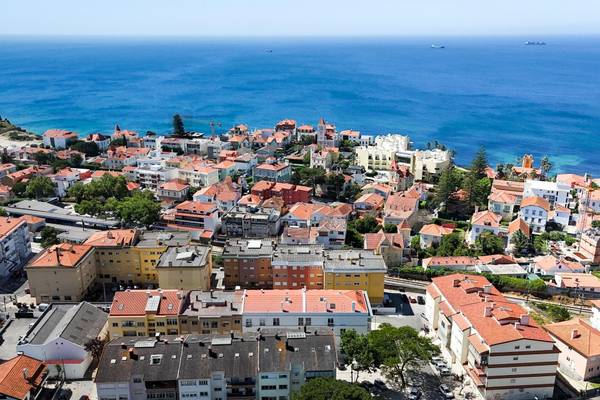 Apartamento T3 à Venda em Estoril - Lisboa - Portugal