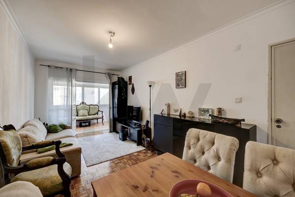 3 Bedroom Home for Sale in Queluz - Lisbon - Portugal