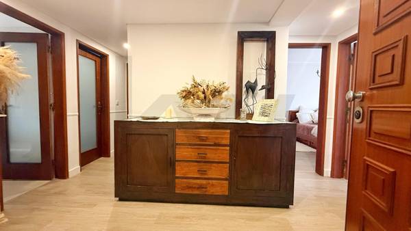 Appartement T3 à Vendre à Seixal, Portugal