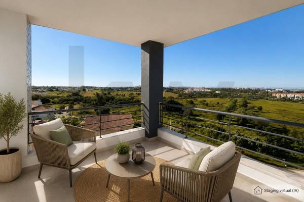 Appartement T3 à Vendre à Seixal, Portugal