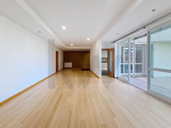 Apartamento T3 à Venda em Setúbal - Portugal