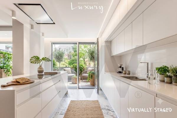 Apartamento T4 à Venda em Almada - Setúbal - Portugal