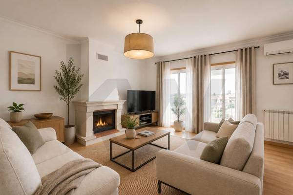 Apartamento T4 à Venda em Carcavelos - Lisboa - Portugal