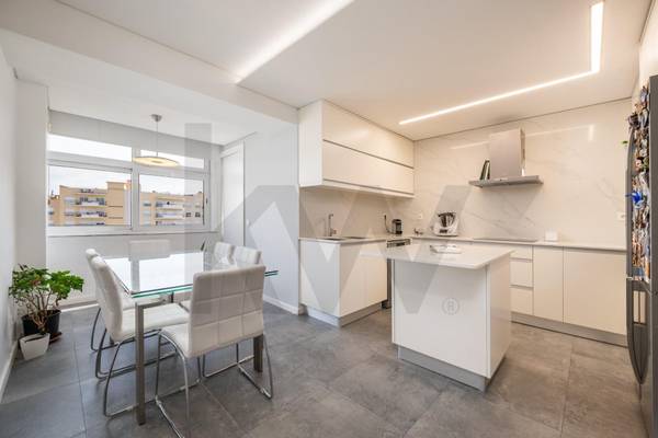 Apartamento T4 à Venda em Coimbra - Coimbra - Portugal