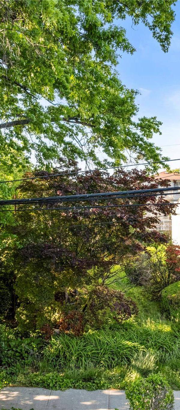 Casa à Venda em Flushing - Nova Iorque - EUA